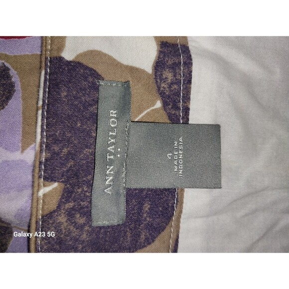 Ann Taylor Size 4 Red Purple Floral Pleated Skirt - Picture 3 of 4